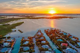 17013 Coral Dr, Sugarloaf Key, FL 33042 - Photo 62
