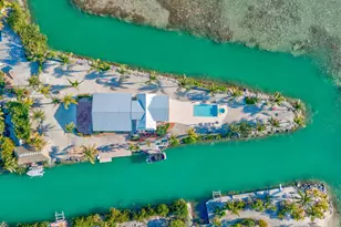 17013 Coral Dr, Sugarloaf Key, FL 33042 - Photo 60