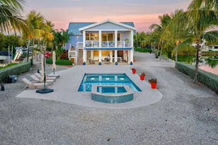 17013 Coral Dr, Sugarloaf Key, FL 33042 - Photo 34