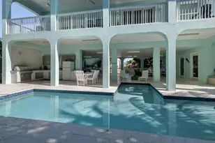 426 Calle Limon, Marathon, FL 33050 - Photo 1