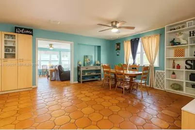 715 E Caribbean Drive, Summerland Key, FL 33042 - Photo 4