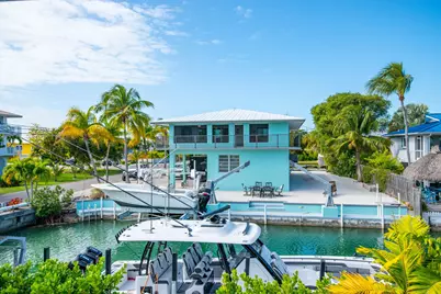 887 Bay Drive, Summerland Key, FL 33042 - Photo 2