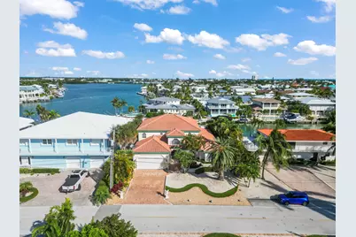 820 12th Street, Key Colony, FL 33051 - Photo 8