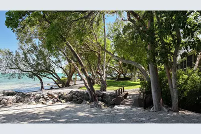 96000 Overseas Highway #P1 + 32' Boat Slip, Key Largo, FL 33037 - Photo 22