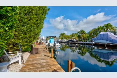 150 Azalea Street, Plantation Key, FL 33070 - Photo 2