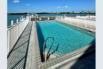 900 Shelter Bay Dr Ocean Drive, Key Colony, FL 33051 - Photo 66