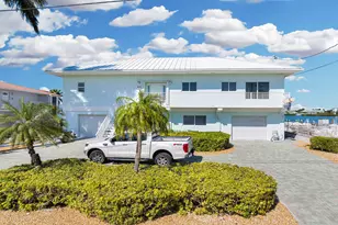 900 Shelter Bay Dr Ocean Dr, Key Colony, FL 33051 - Photo 2