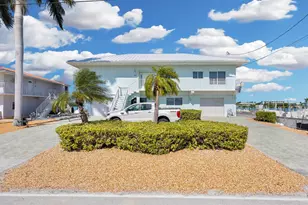 900 Shelter Bay Dr Ocean Dr, Key Colony, FL 33051 - Photo 22