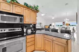 900 Shelter Bay Dr Ocean Dr, Key Colony, FL 33051 - Photo 12