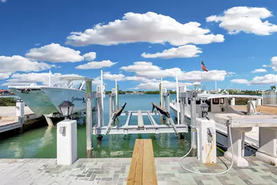 900 Shelter Bay Dr Ocean Drive, Key Colony, FL 33051 - Photo 28