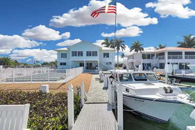 900 Shelter Bay Dr Ocean Drive, Key Colony, FL 33051 - Photo 16
