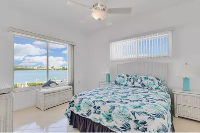 900 Shelter Bay Dr Ocean Drive, Key Colony, FL 33051 - Photo 42