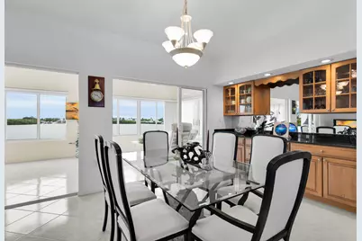 900 Shelter Bay Dr Ocean Drive, Key Colony, FL 33051 - Photo 4