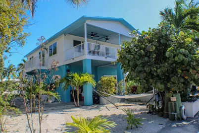 305 50th Street Ocean, Marathon, FL 33050 - Photo 1