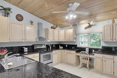 651 9th Street, Key Colony, FL 33051 - Photo 4