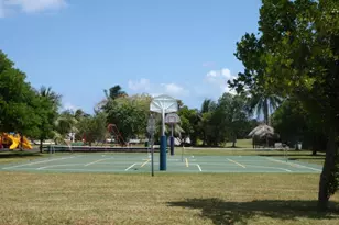 651 9th St, Key Colony, FL 33051 - Photo 44