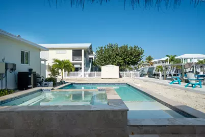 240 S Coconut Palm Boulevard, Plantation Key, FL 33070 - Photo 16