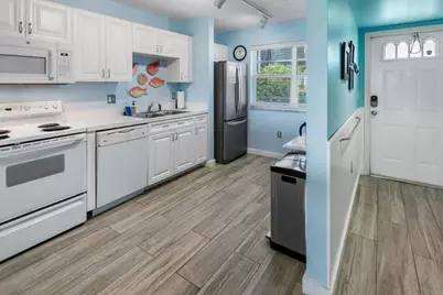 1901 S Roosevelt Boulevard #202 W, Key West, FL 33040 - Photo 10