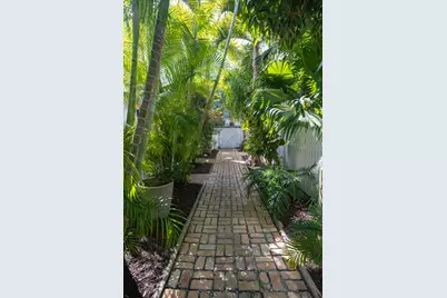 1012 Packer Street #7A, Key West, FL 33040 - Photo 2