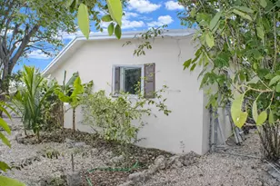 711 Sharon Pl, Key Largo, FL 33037 - Photo 2