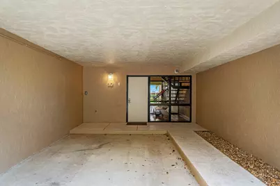 1133 W Ocean Drive #10, Key Colony, FL 33051 - Photo 38