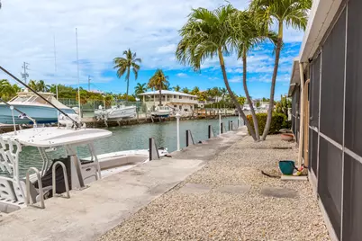 423 Sombrero Beach Road #10, Marathon, FL 33050 - Photo 2