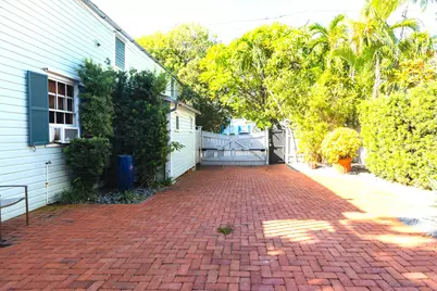 919-921 Thomas Street, Key West, FL 33040 - Photo 26