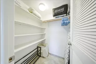 1133 W Ocean Dr, Key Colony, FL 33051 - Photo 32
