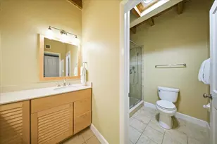 1133 W Ocean Dr, Key Colony, FL 33051 - Photo 22