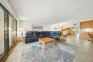 1133 W Ocean Dr, Key Colony, FL 33051 - Photo 10