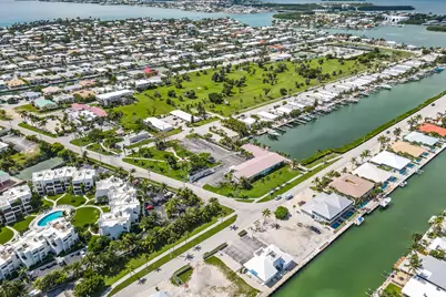410 10th Street, Key Colony, FL 33051 - Photo 44