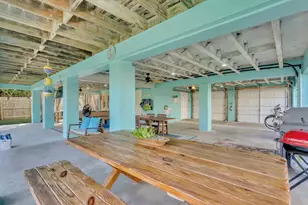 37 Blue Water Dr, Lower Sugarloaf Key, FL 33040 - Photo 34
