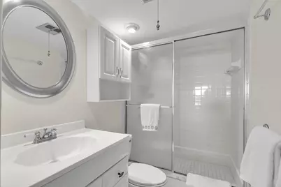 601 W Ocean Drive #410, Key Colony, FL 33051 - Photo 26