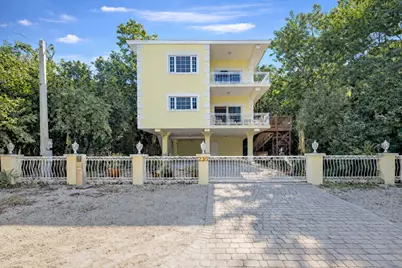 235 Buttonwood Shores Drive, Key Largo, FL 33037 - Photo 1