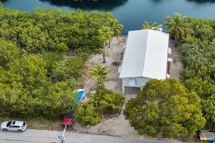 175 E Cahill Ct, Big Pine Key, FL 33043 - Photo 16