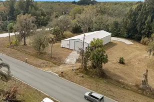 114 N Myrtle St, Fellsmere, FL 00000 - Photo 32