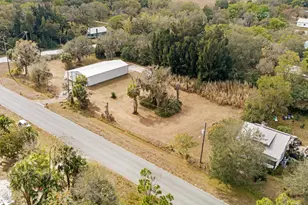 114 N Myrtle St, Fellsmere, FL 00000 - Photo 6