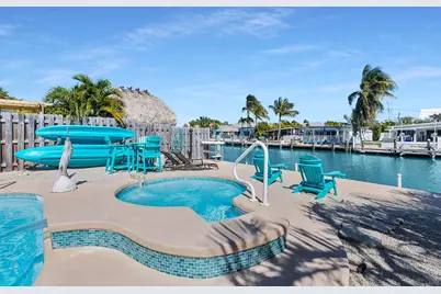 230 11th Street, Key Colony, FL 33051 - Photo 2