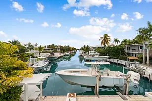 102 Harbor Dr, Plantation Key, FL 33070 - Photo 2