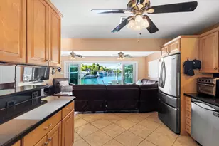 21 Bougainvillea Ave, Key Haven, FL 33040 - Photo 8