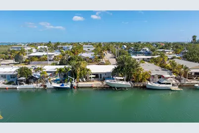 21 Bougainvillea Avenue, Key Haven, FL 33040 - Photo 8