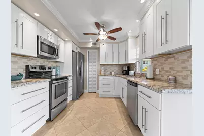 40 High Point Road #D102, Plantation Key, FL 33070 - Photo 8