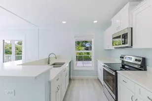 224 W Seaview Dr, Duck Key, FL 33050 - Photo 6