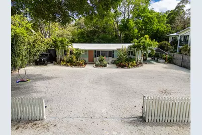 9 Transylvania Avenue, Key Largo, FL 33037 - Photo 4