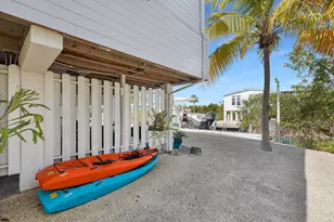 27369 St Vincent Ln, Ramrod Key, FL 33042 - Photo 36