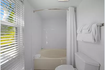 8204 Marina Villas Drive, Duck Key, FL 33050 - Photo 34