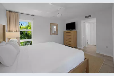 8204 Marina Villas Drive, Duck Key, FL 33050 - Photo 32