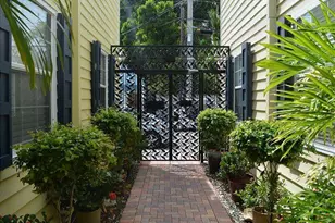 921 Center St, Key West, FL 33040 - Photo 16