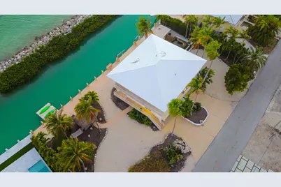 228 W Seaview Circle, Duck Key, FL 33050 - Photo 16