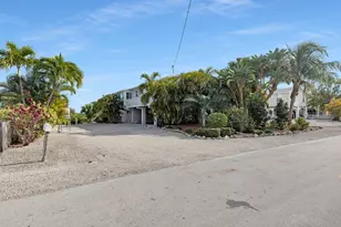 17326 Jamaica Ln, Sugarloaf Key, FL 33042 - Photo 14